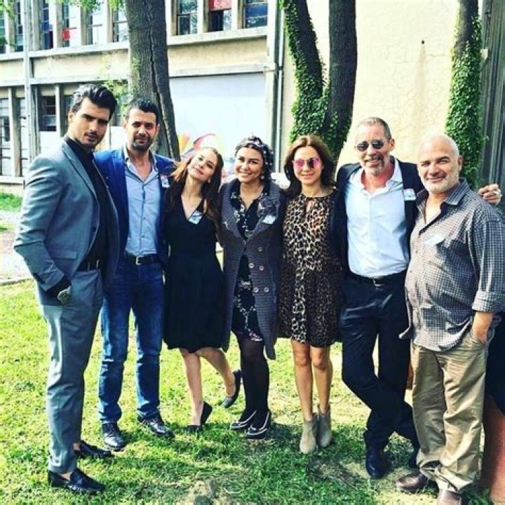 13, Rue Garibaldi Wiki, synopsis, Acteurs, Sortie, photos & informations