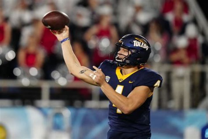 Arizona Bowl Prediction: Toledo vs. Wyoming Odds, Spread, DFS Picks, and More
