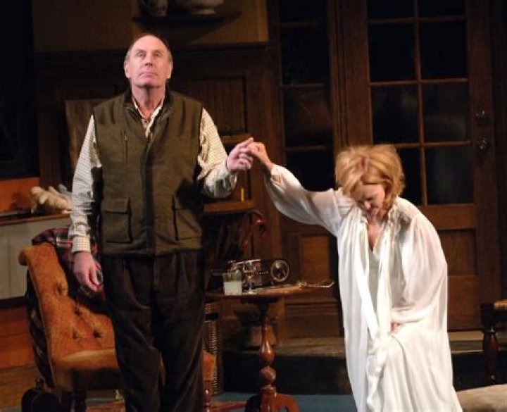 Katherine Robertson (Paxton Whitehead’s Wife): A Closer Look at Their Life and Relationship