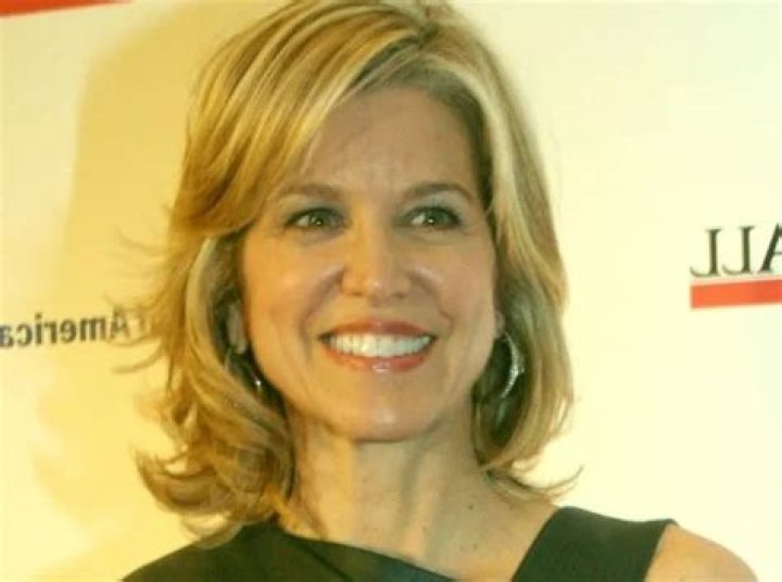 Paula Zahn net worth updates, bio, messy divorce and kids.