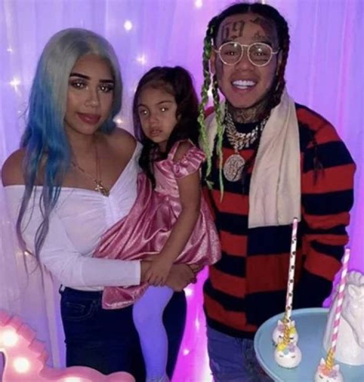 Sara Molina Wiki (Tekashi 6ix9ine’s Girlfriend) Age, Biography, Family & Facts